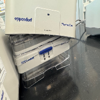 Eppendorf ThermoMixer C Tube Mixer image 1